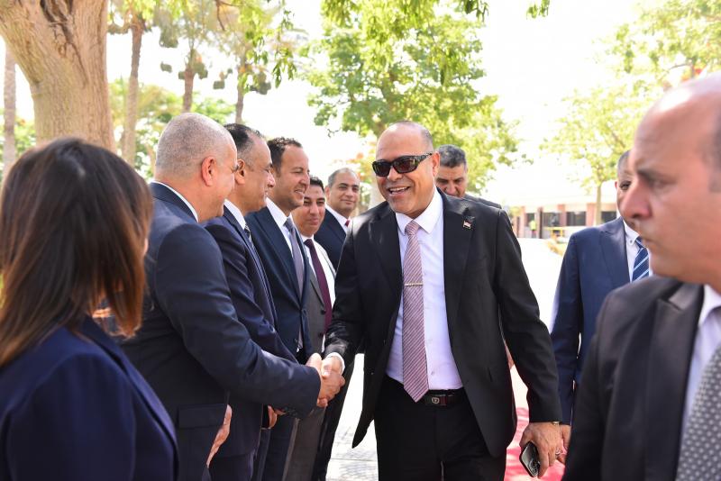 بوابة البرلمان
