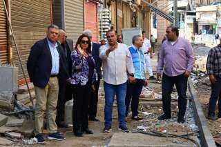 وزيرة التنمية المحلية تتفقد أعمال تنفيذ المرحلة الأولى من تطوير سوق العتبة بحي الموسكي بالقاهرة وتلتقي مع عدد من أصحاب المحلات التجارية
