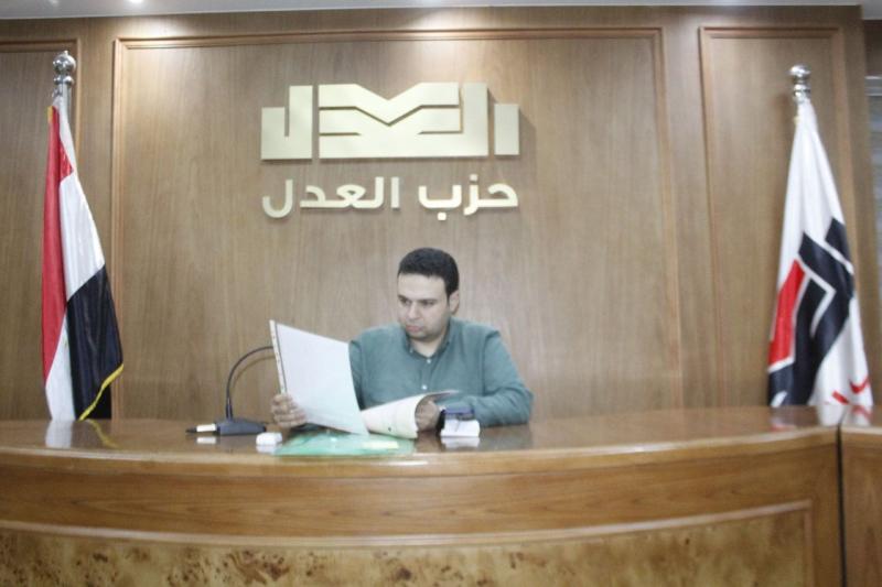 عبدالمنعم إمام من غرفة العمليات المركزية 6 مرشحين للعدل في الإسكندرية و7 في القاهرة.. والتنسيق مستمر مع تحالف الطريق  والمستقلين وأحزاب أخرى
