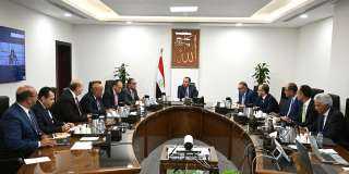 توافق بين الحكومة والتجار والصناع على مبادرة لخفض أسعار السلع المختلفة