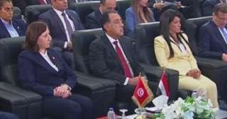 انطلاق أعمال منتدى الأعمال المصري – التونسي برئاسة رئيسي وزراء البلدين