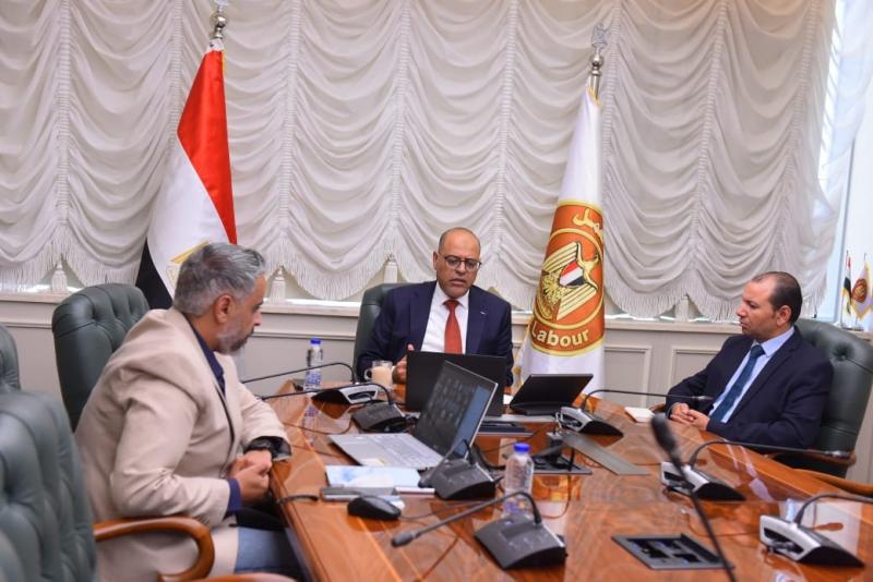 بوابة البرلمان