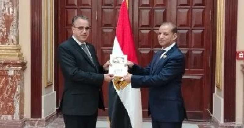 بوابة البرلمان