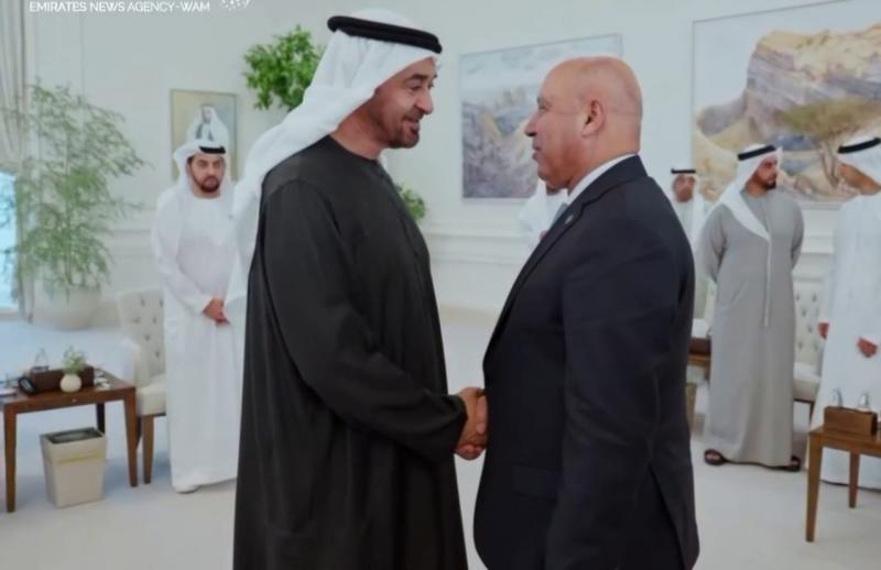 بوابة البرلمان