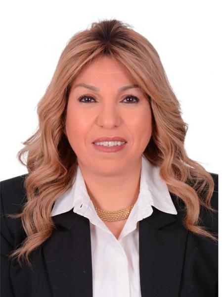 الدكتورة أماني فاخر