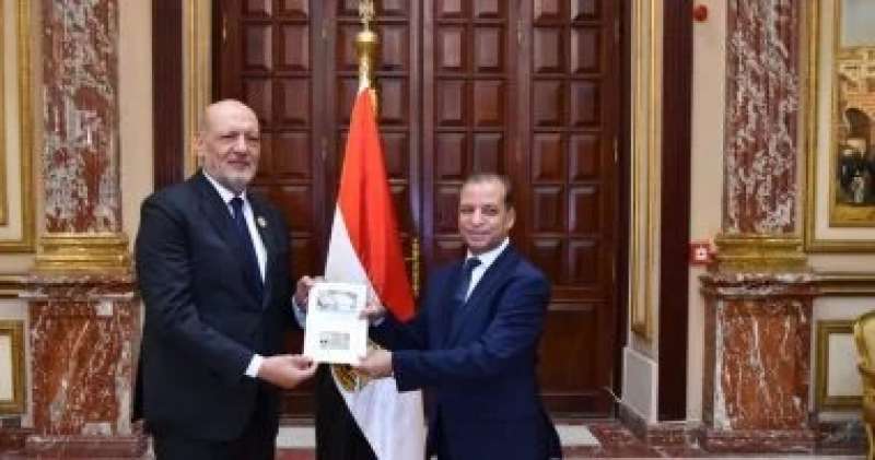 بوابة البرلمان