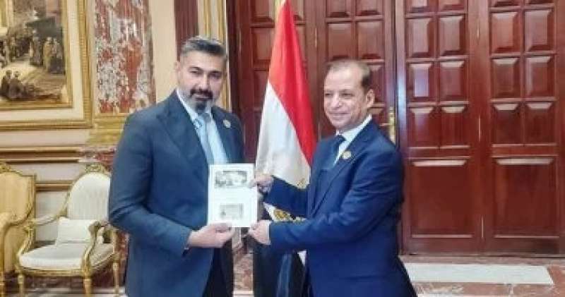 بوابة البرلمان