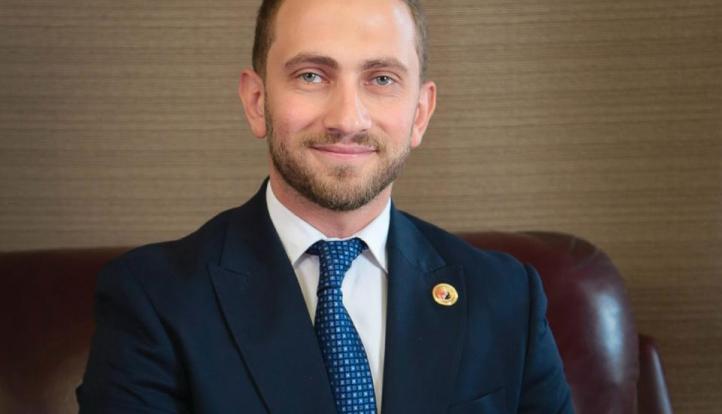 محمد شيحه.. رجل المرحلة القادمة في السيدة زينب والدرب الأحمر وعابدين مشروع نائب بحجم أحلام الناس