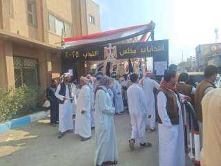 إقبال كثيف للناخبين في مدرسة سواني جابر بمركز الضبعة ولجان سيدي براني... إقبال كثيف للناخبين في مدرسة سواني جابر بمركز الضبعة ولجان سيدي براني والسلوم بمطروح