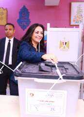 وزيرة التضامن تدلي بصوتها في اليوم الأول من انتخابات مجلس النواب 2025