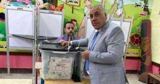 أبو النصر يدلي بصوته في انتخابات مجلس النواب