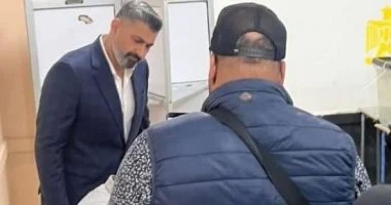 النائب  ياسر جلال يدلي بصوته ويدعو المواطنين للمشاركة