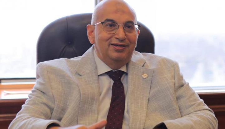 النائب أشرف عبد الغني : الواردات الصينية تهدد بوقف نمو صناعة زجاج السيارات في مصر