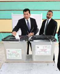 وزير الشباب والرياضة يدلي بصوته في انتخابات مجلس النواب