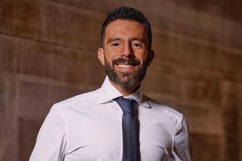 انتخابات النواب: إسلام أكمل قرطام أول مرشح معارض يحسم المؤشرات الأولية