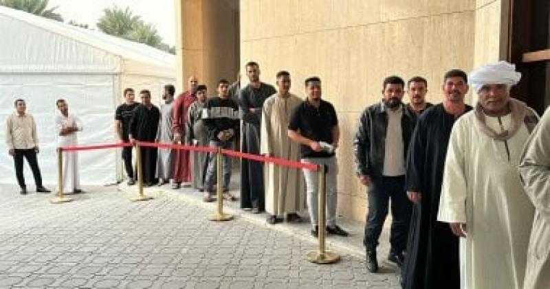 استمرار توافد المصريين بالسعودية على صناديق الاقتراع فى انتخابات الإعادة للنواب