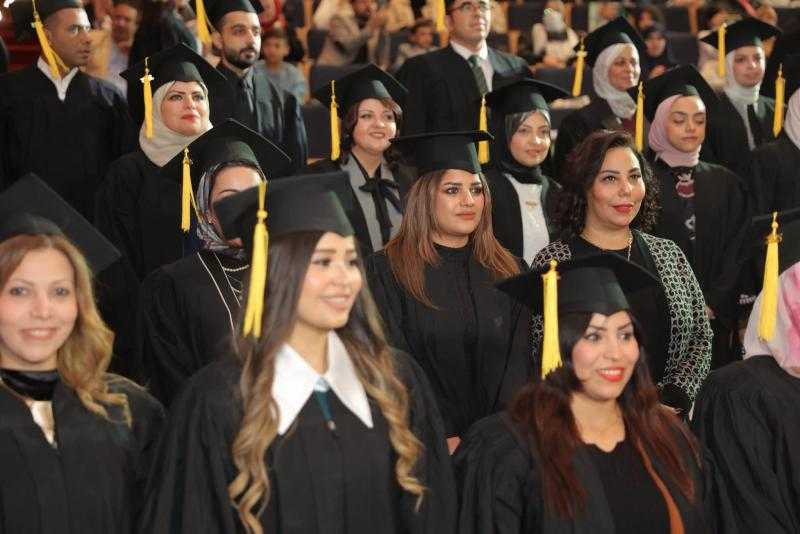 الجامعة الأمريكية بالقاهرة تشهد تخرج الدفعات التاسعة والعاشرة من دبلومة الإعلام الرقمي