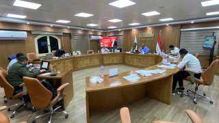 في الساعات الأولى من الصباح.. استمرار عمل غرفة عمليات حزب العدل لمتابعة إعادة 19 دائرة