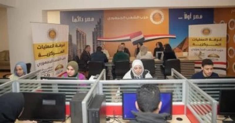 غرفة عمليات حزب الشعب الجمهوري تواصل متابعة جولة الإعادة بالـ19 دائرة الملغاة