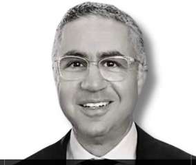 رئيس الوزراء يصدر قرارا بتعيين محمد الجوسقي رئيسا تنفيذيا لهيئة الاستثمار رئيس الوزراء يصدر قرارا بتعيين محمد الجوسقي رئيسا تنفيذيا لهيئة الاستثمار