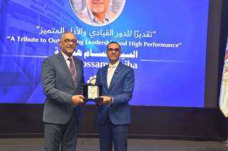 وزير الاستثمار والتجارة الخارجية يوجه الشكر للمهندس حسام هيبة بعد انتهاء فترة... وزير الاستثمار والتجارة الخارجية يوجه الشكر للمهندس حسام هيبة بعد انتهاء فترة عمله بالهيئة