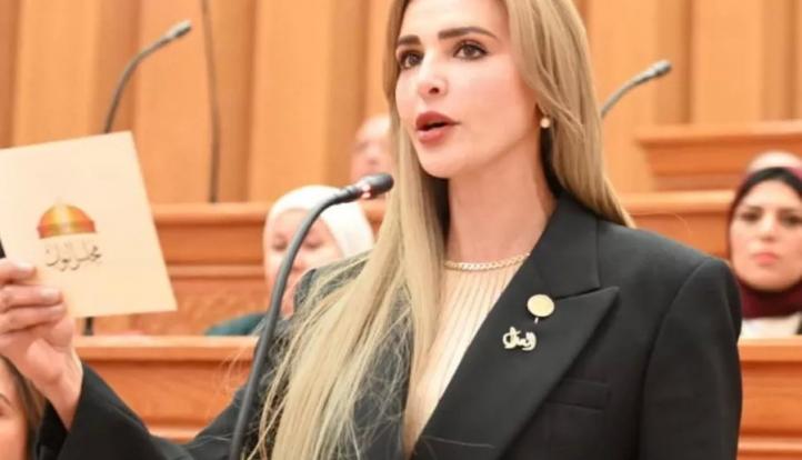 بوريص تسأل الحكومة: أين دور التمثيل التجاري في دعم الصادرات وجذب الاستثمارات ؟