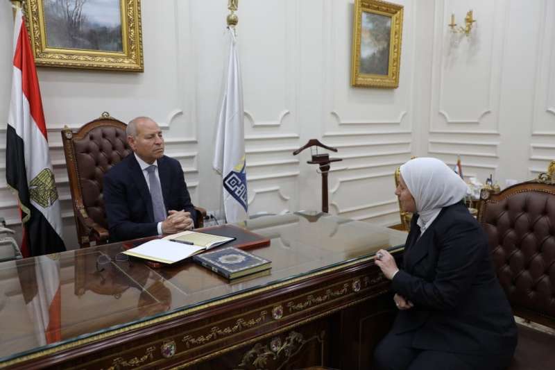 بوابة البرلمان