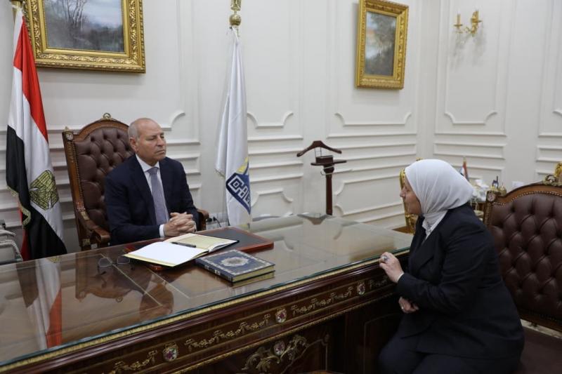 محافظ القاهرة يعتمد نتيجة الفصل الدراسى الأول للإعدادية بنسبة نجاح 71%