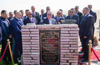 استكمالًا لجهود تنمية سيناء..   رئيس اقتصادية قناة السويس ومحافظ الإسماعيلية يشهدان وضع حجر أساس مصنع ”إندستريال هاوس” للمنتجات الجبسية بـ(وادي التكنولوجيا)