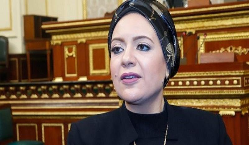 النائبة ريهام عبد النبي تتقدم بطلب إحاطة بشأن فرض رسوم دخول محطات السكة الحديد دون سند قانوني