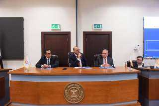 وزير العمل يعقد اجتماعًا مع شركة ”ابدأ إديو” وممثلي 38 مركز تدريب... وزير العمل يعقد اجتماعًا مع شركة ”ابدأ إديو” وممثلي 38 مركز تدريب مهني لتفعيل ”بروتوكول التطوير”