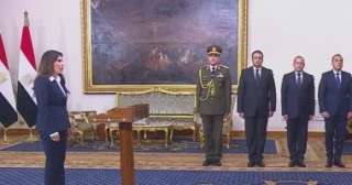 رأفت هندى يؤدى اليمين الدستورية وزيرًا للاتصالات أمام الرئيس السيسى