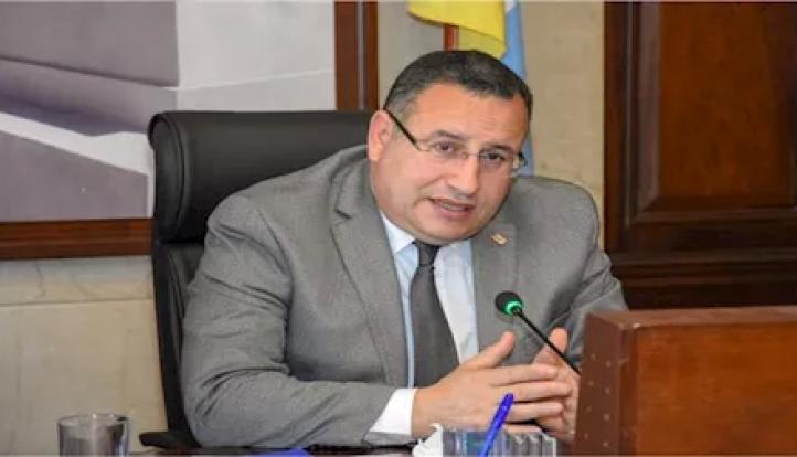 أول إجراء بعد تولي الوزارة.. عبد العزيز قنصوة يصدر قرارًا بتعيين أحمد عادل قائمًا بعمل رئيس جامعة الإسكندرية