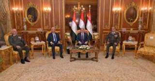 الرئيس السيسي يتناول الإفطار مع قادة القوات المسلحة ويؤكد: قوة هذا الوطن... الرئيس السيسي يتناول الإفطار مع قادة القوات المسلحة ويؤكد: قوة هذا الوطن في تلاحم مؤسساته