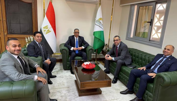 لقاء نواب حزب العدل بالجيزة مع المحافظ لبحث أبرز المشكلات الخدمية و سبل التعاون المشترك