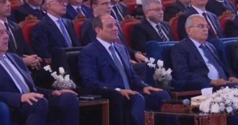 الرئيس السيسي يدعو لوقف التصعيد وحقن الدماء وإدانة العدوان على الدول العربية