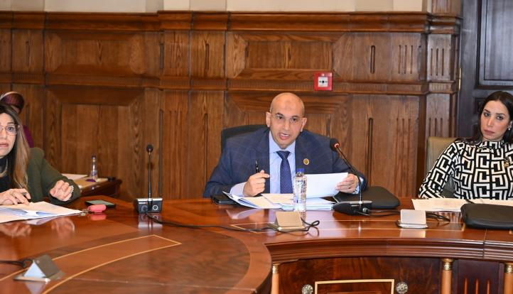 بمشاركة أشرف عبد الغني ..اللجنة الاقتصادية توافق على مشروع قانون حماية المنافسة ومنع الممارسات الاحتكارية
