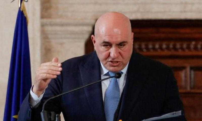 وزير دفاع إيطاليا: رفضنا طلبات أمريكية لعبور أجوائنا