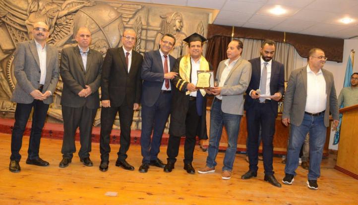 نقابة الصحفيين تكرم سعيد الأطروش لحصوله على ماجستير الإعلام وصناعة الرأي العام