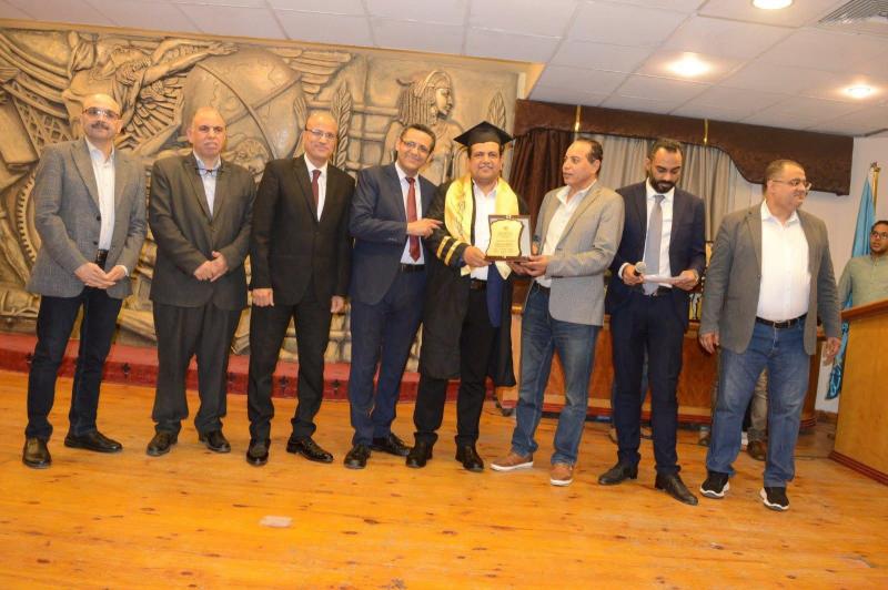 نقابة الصحفيين تكرم سعيد الأطروش لحصوله على ماجستير الإعلام وصناعة الرأي العام