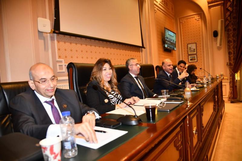 بحضور وزير الاستثمار… أشرف عبد الغني يطالب بمنح ”الشباك الواحد” ولاية ملزمة