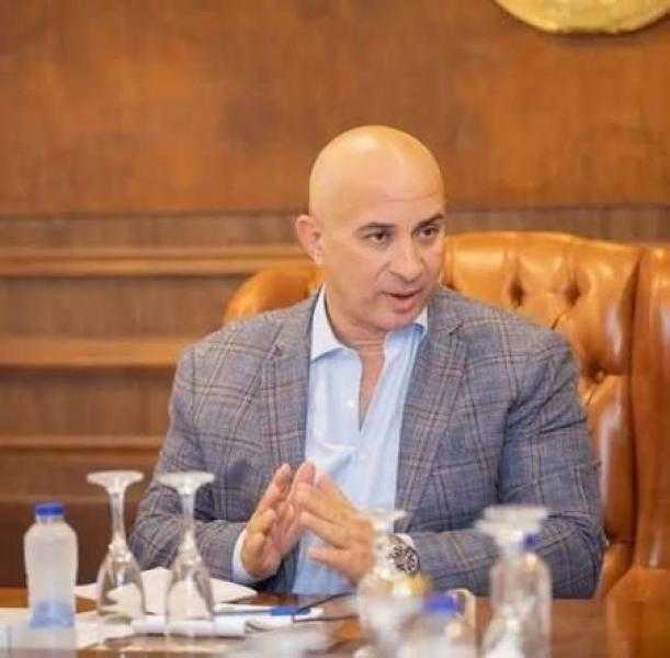 رئيس برلمانية الشعب الجمهوري بالنواب يشكر الرئيس السيسي علي توجيهاته باجراءات تشريعية لتخفيف الاعباء علي المواطنين