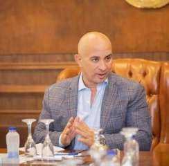 رئيس برلمانية الشعب الجمهوري بالنواب يشكر الرئيس السيسي علي توجيهاته باجراءات تشريعية لتخفيف الاعباء علي المواطنين