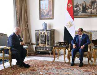 السيسي: مصر تواصل التطوير لاستقبال 30 مليون سائح سنويا