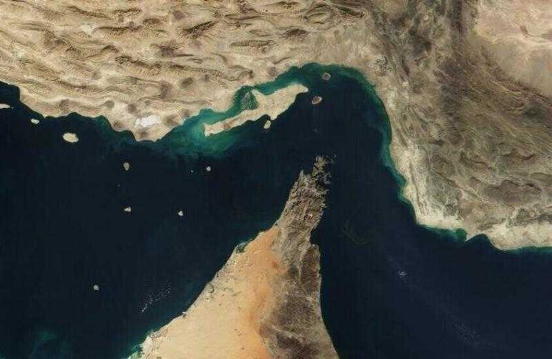 حاملات طائرات فرنسية تتحرك نحو البحر الأحمر والهدف مضيق هرمز