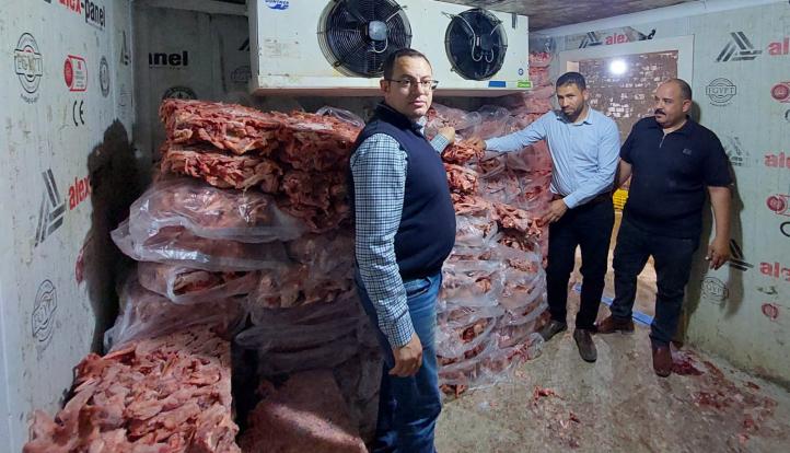 التموين: ضبط وإعدام 3 أطنان دواجن نافقة بالجيزة