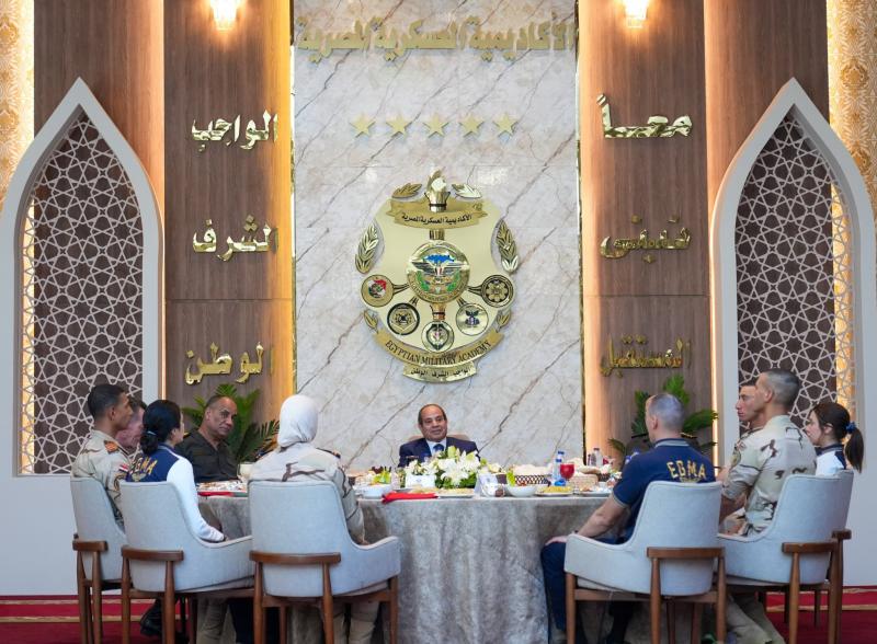 جانب من حوار الرئيس