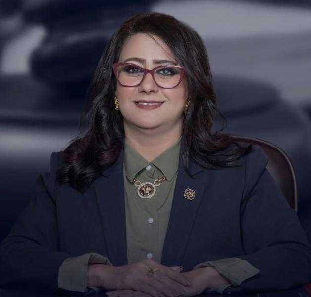 رحاب التحيوي: هكذا تتحول النسوية إلى “سُبة” و”سبوبة”