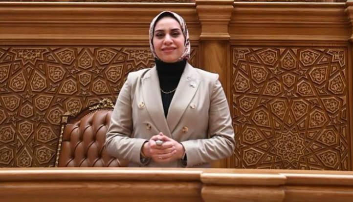 النائبة فاطمة عادل تطالب بوقف الأعمال الشاقة وقت الظهيرة لحماية العمالة الميدانية من الإجهاد الحراري