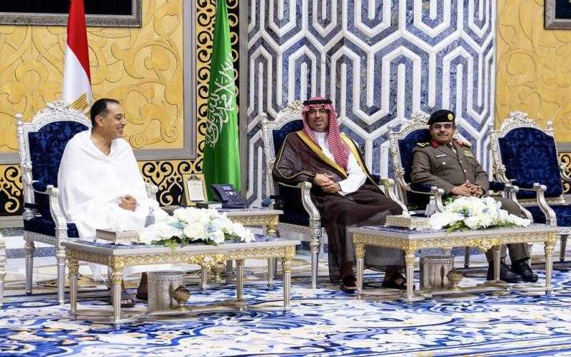 مدبولي يصل السعودية لأداء مناسك الحج